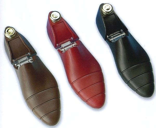 Shoe Trees to Keep Men's Shoes in Shape - Keeper Luxury